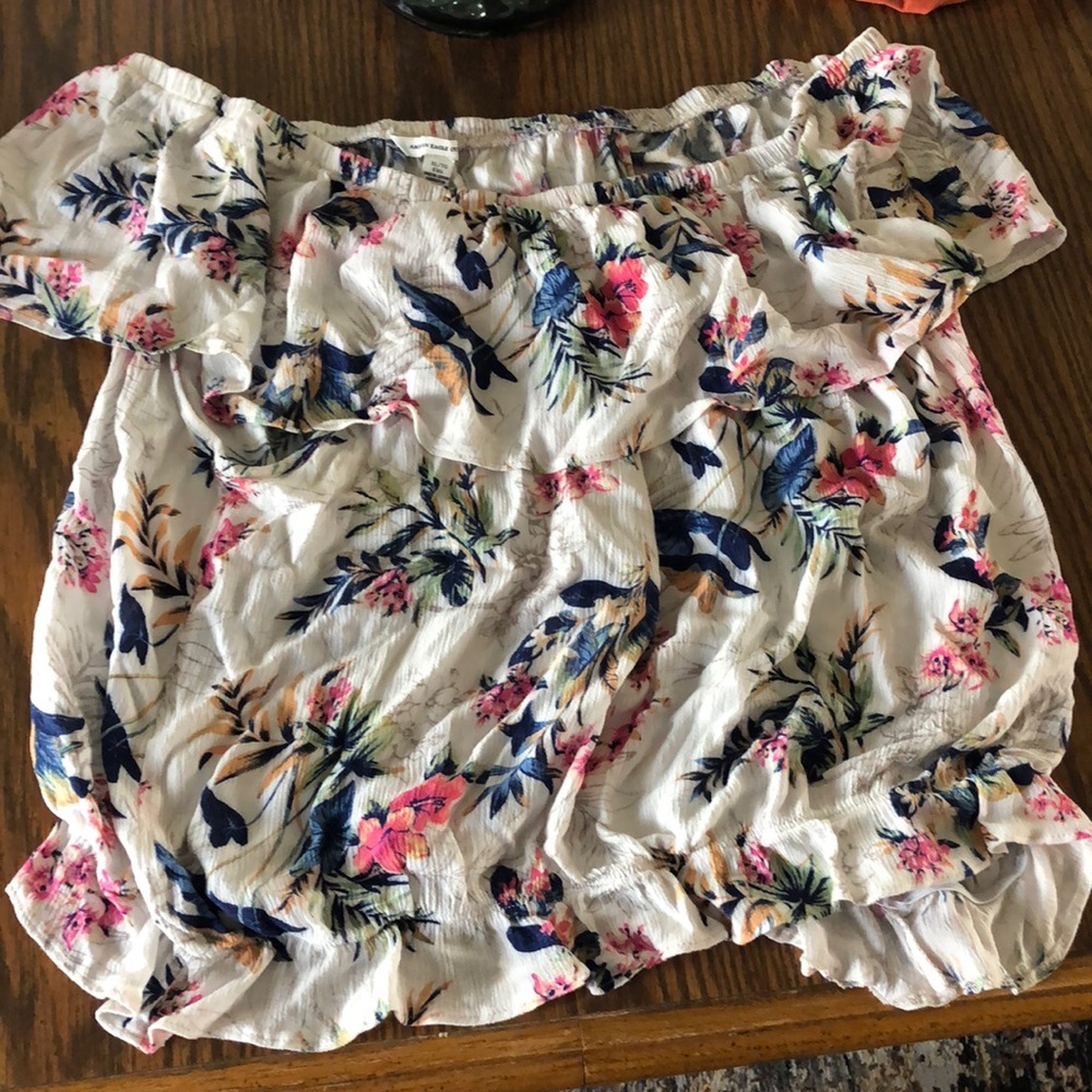 American Eagle Off the shoulder floral shirt